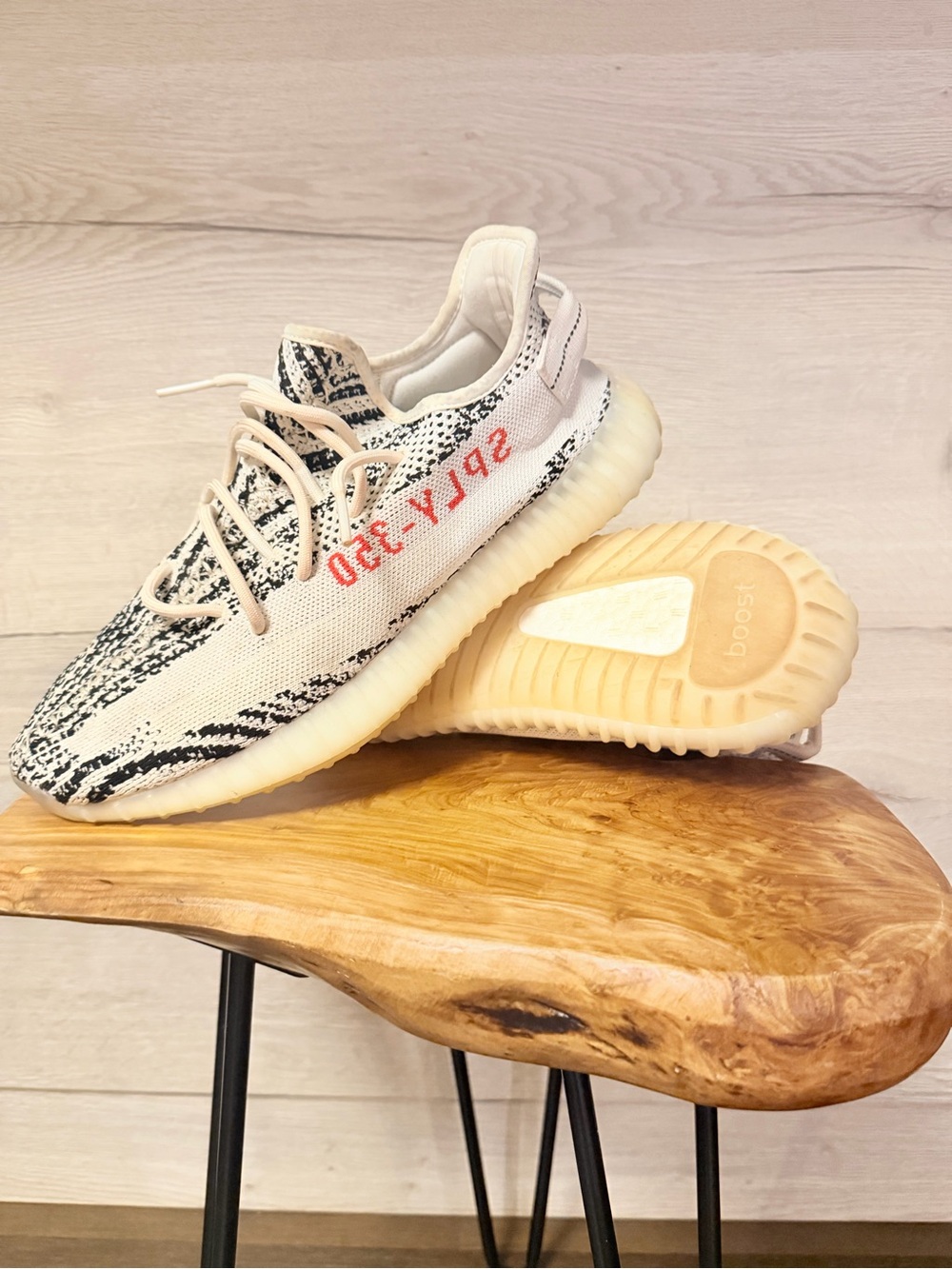 Adidas Yeezy Boost 350 V2 - Zebra
